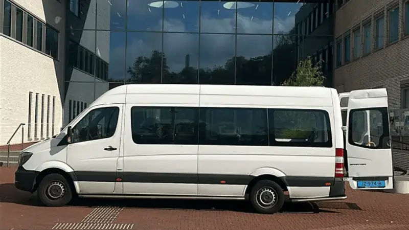 Rolstoelbus voor vervoer vanuit Den Haag